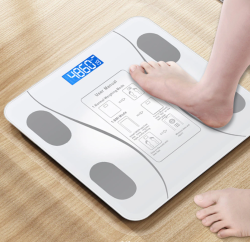 Умные напольные весы Bluetooth Smart Scale (12 показателей тела) / Весы с приложением до 180 кг.
